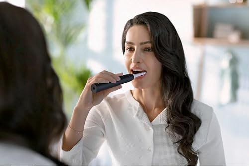 White protectiveclean 4100 electric toothbrush — photo 4