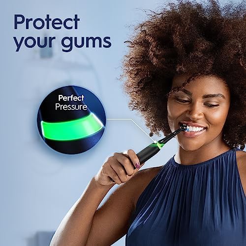 Icy blue io series 4 electric toothbrush — photo 3