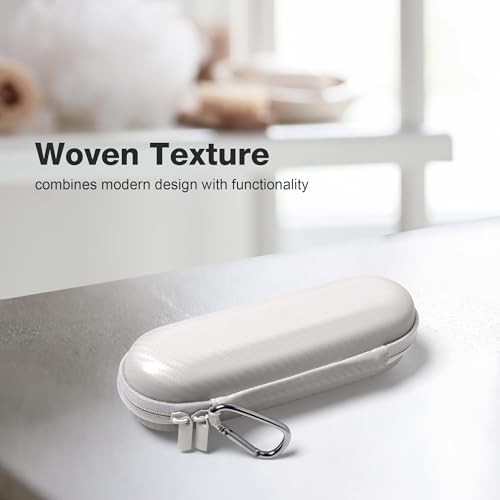 White hard shell travel case — photo 4